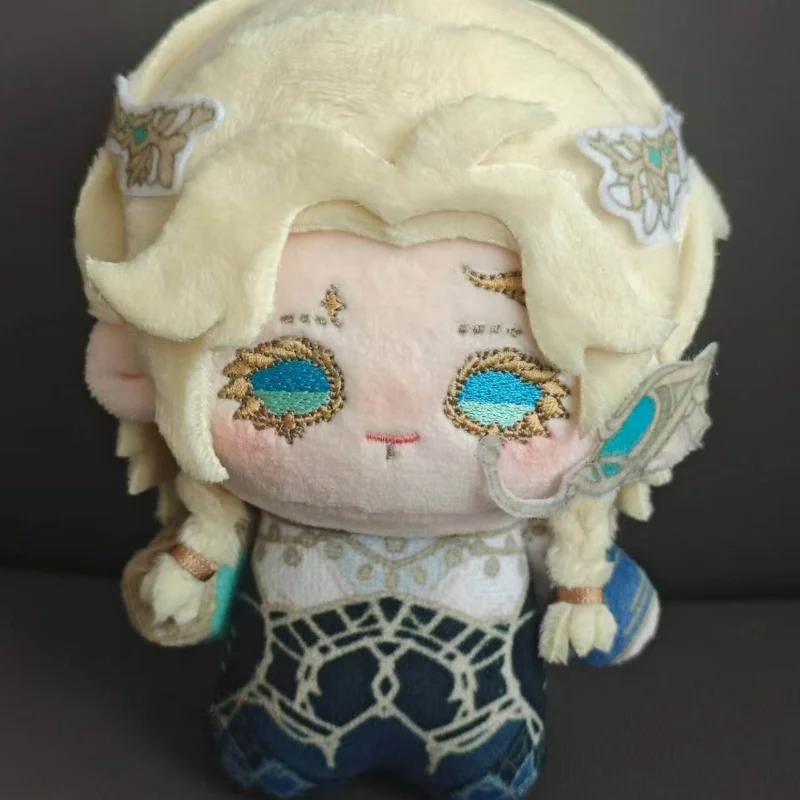 10cm Identity V Hernando Romero Anime Figures Plush Cosplay Dress Up Cotton Doll Toys for Kids Cute Cosplay Pendant for Friends
10cm Identity V Hernando Romero Anime Figures Plush Cosplay Dress Up Cotton Doll Toys for Kids Cute Cosplay Pendant for Friends