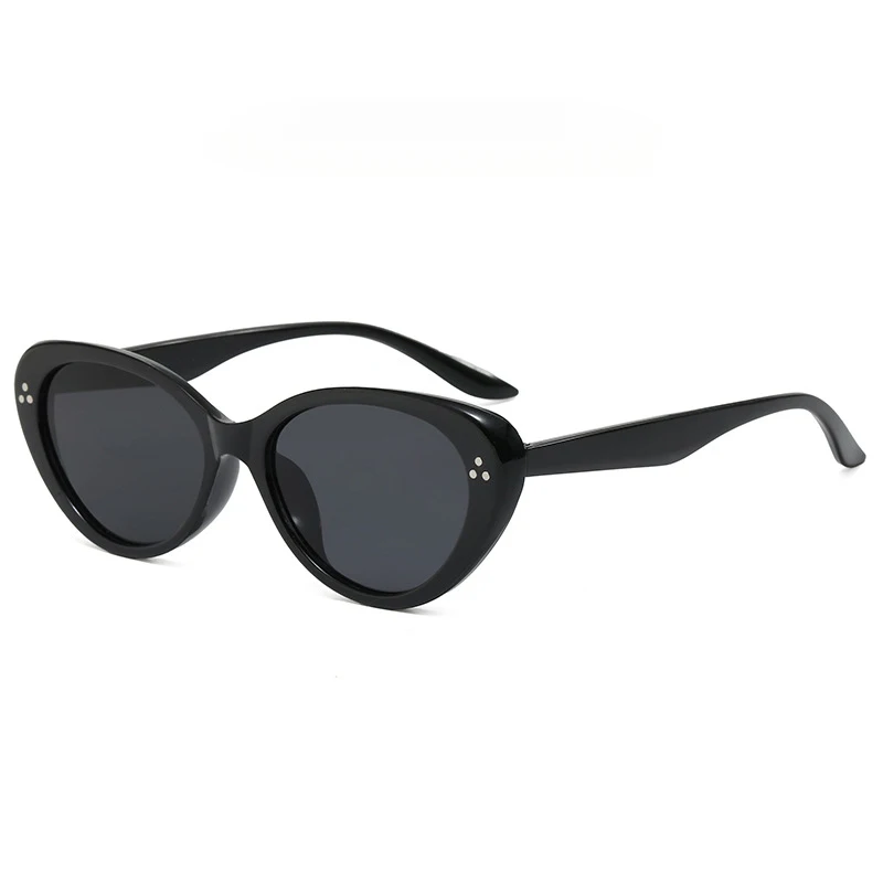 Korean version of fashionable cat-eye decorative glasses for ladies daily driving sunshade sunglasses
Korean version of fashionable cat-eye decorative glasses for ladies daily driving sunshade sunglasses