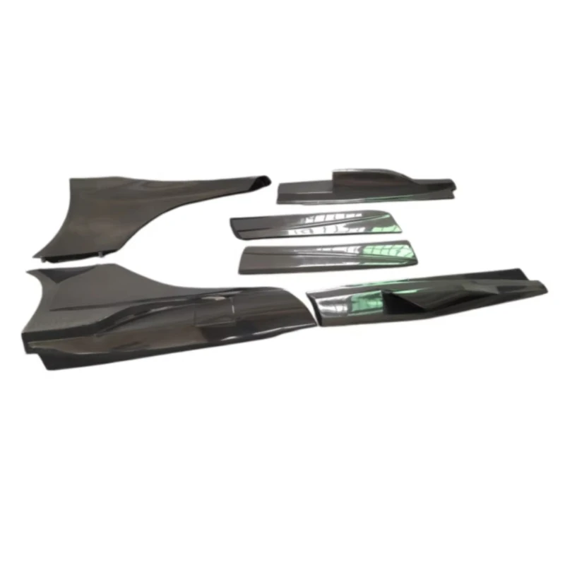 Upgraded Body Kit for 650s with True Carbon Fiber 675 Style Side Skirts and Skirt Edge Spoiler
Upgraded Body Kit for 650s with True Carbon Fiber 675 Style Side Skirts and Skirt Edge Spoiler