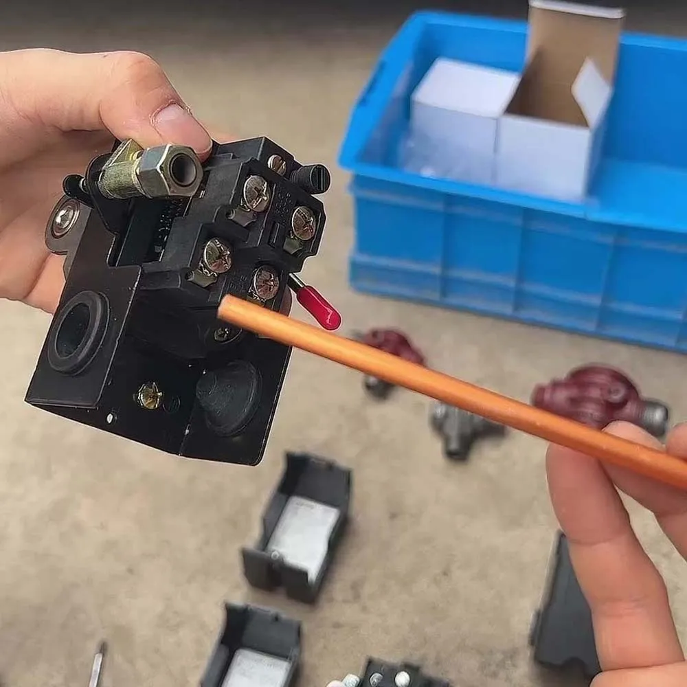 90-120 PSI Handle Pressure Switch Replacement Parts 1 Ports Horizontal Control Valve Heavy Duty 5-8 Bar Air Pressure Controller
90-120 PSI Handle Pressure Switch Replacement Parts 1 Ports Horizontal Control Valve Heavy Duty 5-8 Bar Air Pressure Controller