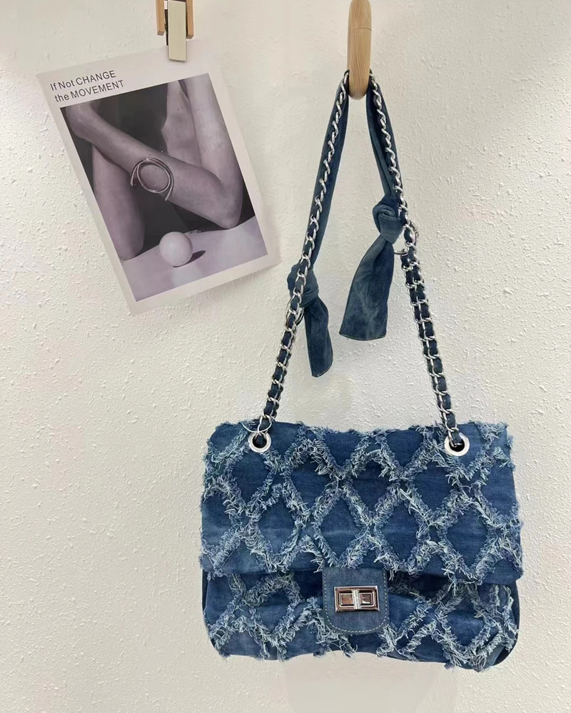 iPinee new design denim diamond grid wandering bag high-quality chain shoulder diagonal cross bag
iPinee new design denim diamond grid wandering bag high-quality chain shoulder diagonal cross bag