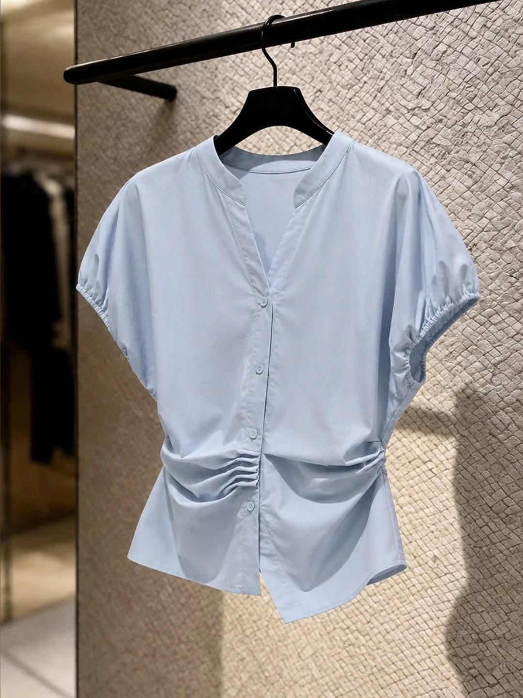 Fashionable Summer Short Sleeve Shirt Commute Versatile Single Button Korean Style Design Unique Elegant Silk Women's Top
Fashionable Summer Short Sleeve Shirt Commute Versatile Single Button Korean Style Design Unique Elegant Silk Women's Top