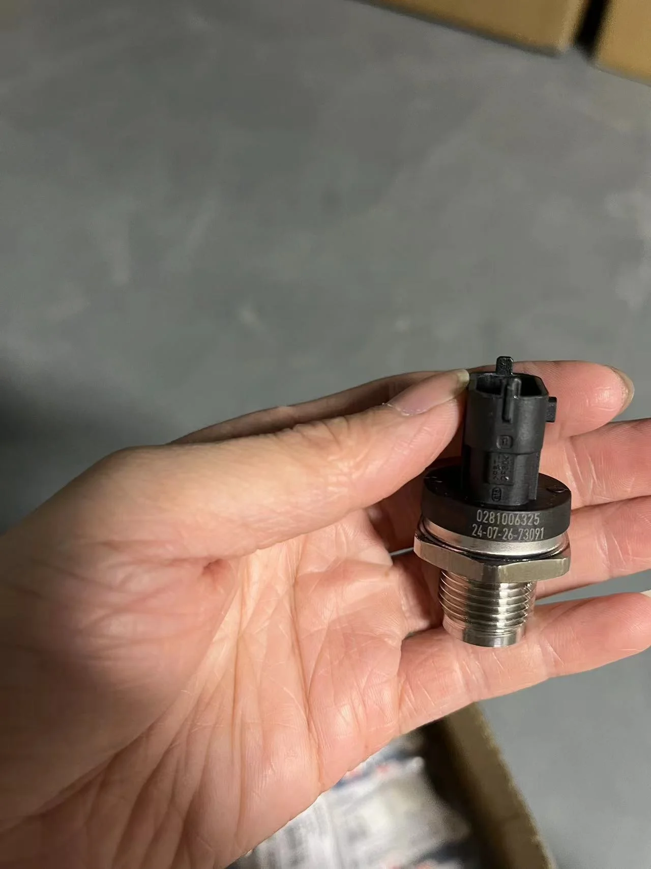 Fuel Rail Pressure Sensor Common Regulator OEM 0281006325 2T2906051B FFORD IVVECO VVW Constellation Delivery DDODGE
Fuel Rail Pressure Sensor Common Regulator OEM 0281006325 2T2906051B FFORD IVVECO VVW Constellation Delivery DDODGE