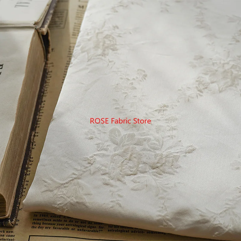 1-метровая тисненая однотонная элегантная окрашенная в пряжу жаккардовая ткань для женской обуви, костюм, юбка, платье, шитье своими руками
1-метровая тисненая однотонная элегантная окрашенная в пряжу жаккардовая ткань для женской обуви, костюм, юбка, платье, шитье своими руками