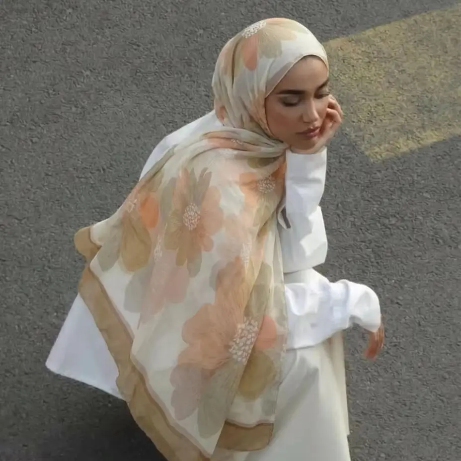 Printed Cotton Viscose Hijab scarf For Women Muslim ditsy print Headscarf Shawl Breathable Soft Long Shawls Travel Head Wraps
Printed Cotton Viscose Hijab scarf For Women Muslim ditsy print Headscarf Shawl Breathable Soft Long Shawls Travel Head Wraps