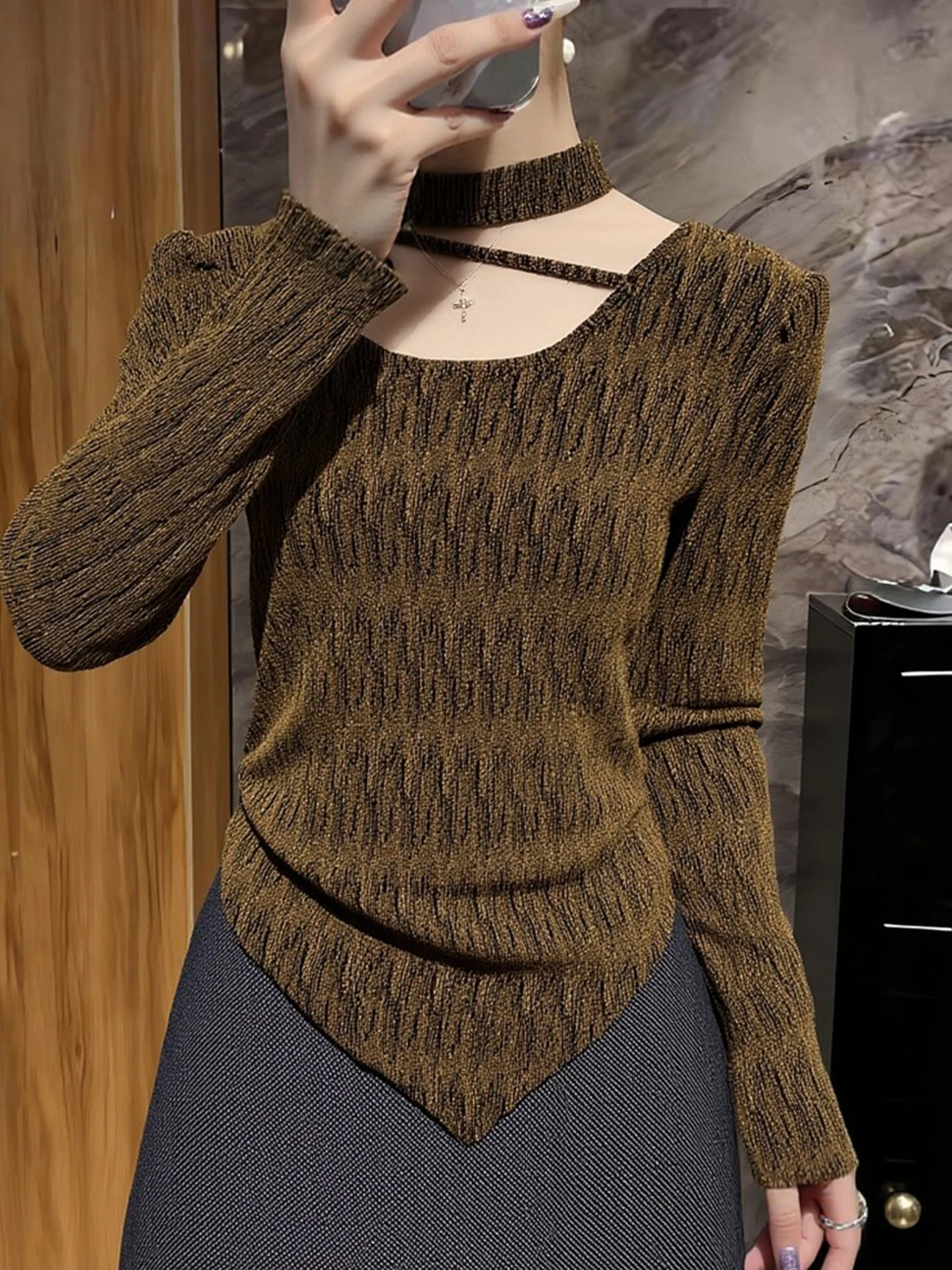 Elegant Shiny Thread Knitted T-Shirt Long Sleeve Soft Asymmetrical Slimming Top for Spring Versatile French Style Straight Cut
Elegant Shiny Thread Knitted T-Shirt Long Sleeve Soft Asymmetrical Slimming Top for Spring Versatile French Style Straight Cut