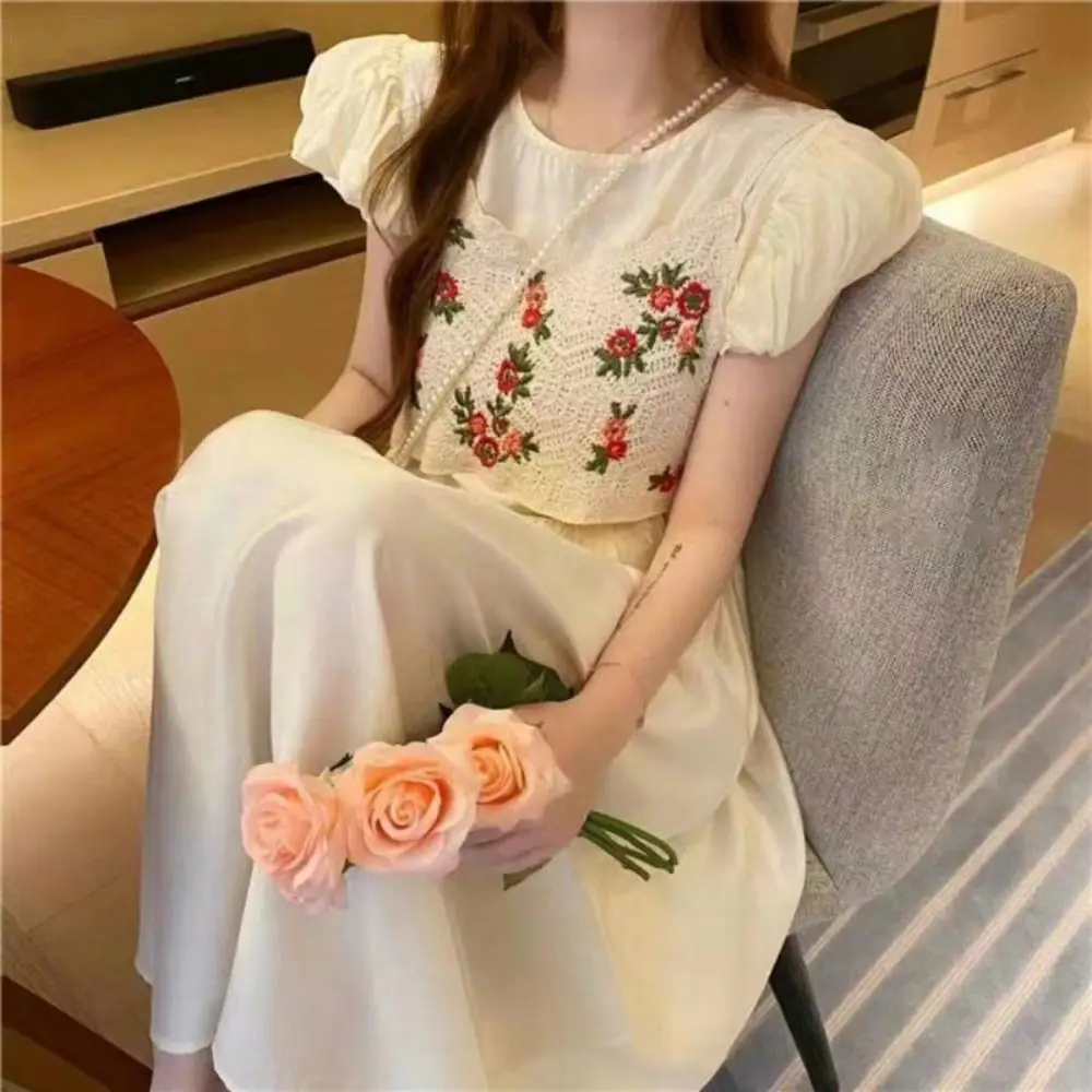 Beach Elastic Floral Slim Sleeveless Hot Tops Bohemia Style Thin Vest Top Female Crochet Camisole Embroidery Vest
Beach Elastic Floral Slim Sleeveless Hot Tops Bohemia Style Thin Vest Top Female Crochet Camisole Embroidery Vest
