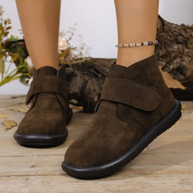 Retro Fashion Nubuck Leather Casual Flat Ladies Single Boots Spring And Autumn Set Feet Solid Color Plus Size 41 42 Ankle Boots
Retro Fashion Nubuck Leather Casual Flat Ladies Single Boots Spring And Autumn Set Feet Solid Color Plus Size 41 42 Ankle Boots