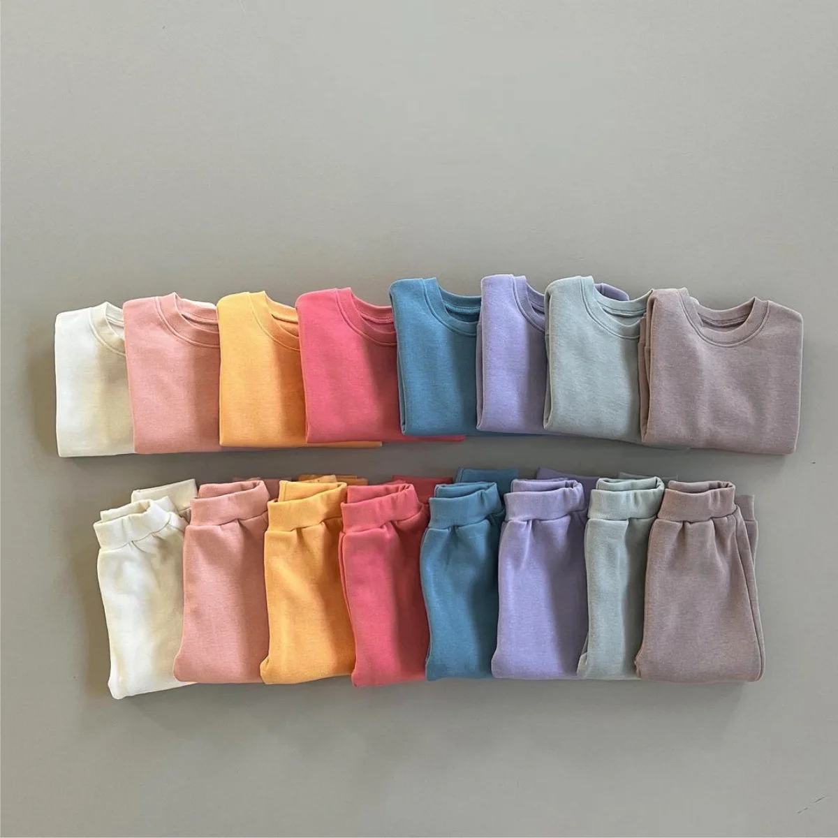 Baby Clothing Boys and Girls Autumn and Winter Fleece Casual Hoodie Set Casual Simple Warm Solid Color Kids Two-piece Set
Baby Clothing Boys and Girls Autumn and Winter Fleece Casual Hoodie Set Casual Simple Warm Solid Color Kids Two-piece Set
