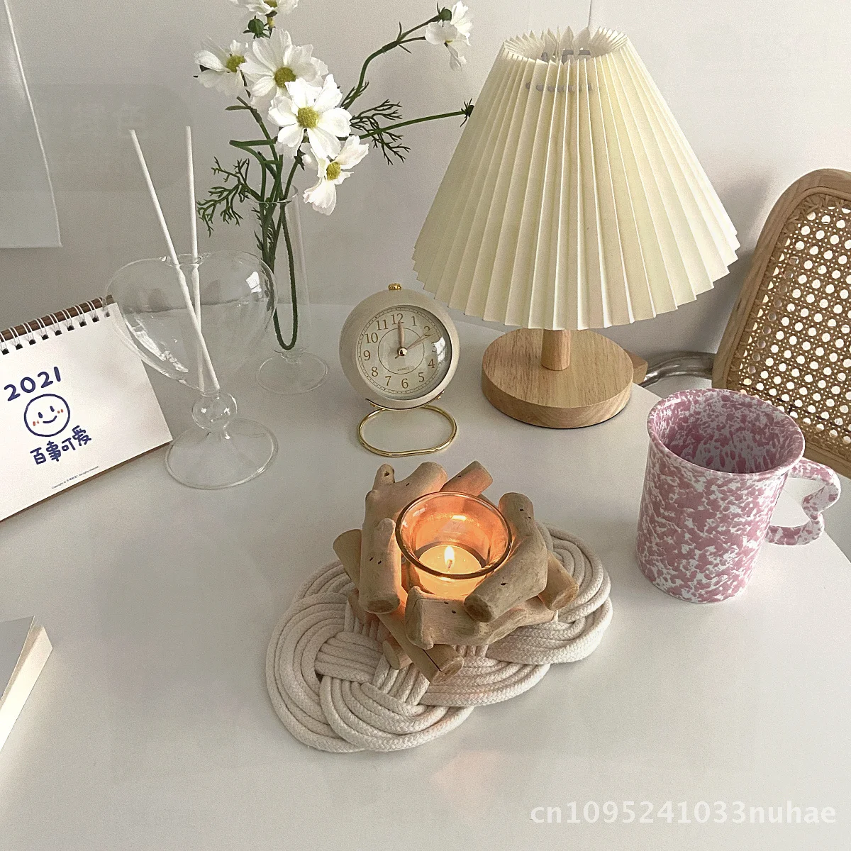 Retro Drifting Wood Candle Holder Nordic Style Pastoral Creative Home Soft Decoration Modern Dining Table Handcrafted
Retro Drifting Wood Candle Holder Nordic Style Pastoral Creative Home Soft Decoration Modern Dining Table Handcrafted