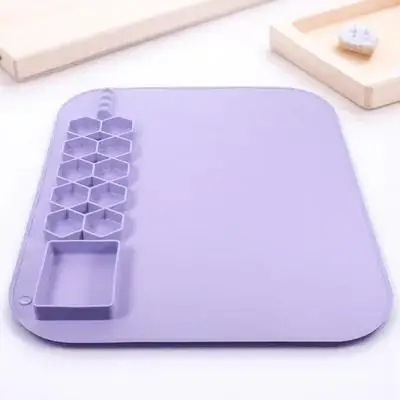Silicone Painting Mat Craft Nonstick Sheet Lightweight Portable DIY Painting Pad for Resin Clay Watercolor Art Supplies
Silicone Painting Mat Craft Nonstick Sheet Lightweight Portable DIY Painting Pad for Resin Clay Watercolor Art Supplies