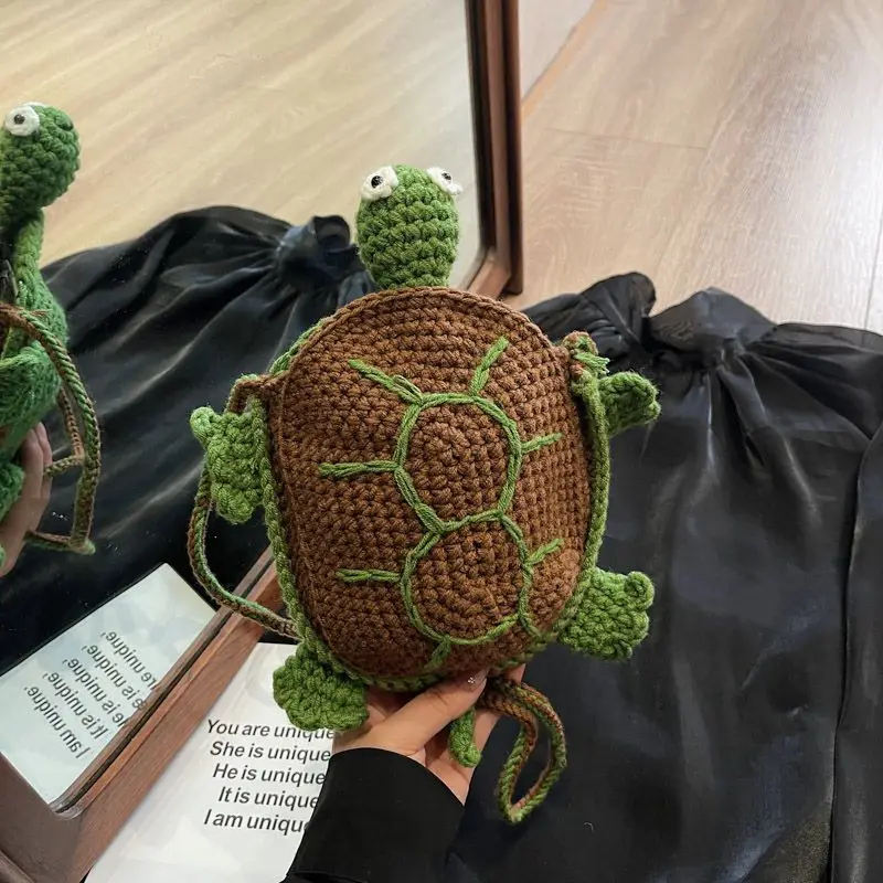 Модная тканая ажурная женская сумка ручной работы в форме мультяшной черепахи, персонализированные сумки через плечо на одно плечо, модные
Модная тканая ажурная женская сумка ручной работы в форме мультяшной черепахи, персонализированные сумки через плечо на одно плечо, модные