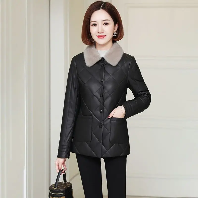 Hot Autumn Winter Women PU Leather Jacket Mid-Long Thickening Black Jacket Faux Fur-neck Warm Coat Motorcycle Outwear Overcoat
Hot Autumn Winter Women PU Leather Jacket Mid-Long Thickening Black Jacket Faux Fur-neck Warm Coat Motorcycle Outwear Overcoat