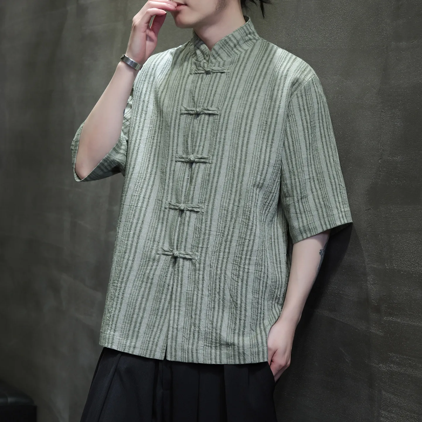 2026Shirts Men Stripe Traditional Kung Fu Tai Chi Casual Tang Suit Shirts Summer Chinese Style Retro Linen Breathable Shirts Men
2026Shirts Men Stripe Traditional Kung Fu Tai Chi Casual Tang Suit Shirts Summer Chinese Style Retro Linen Breathable Shirts Men