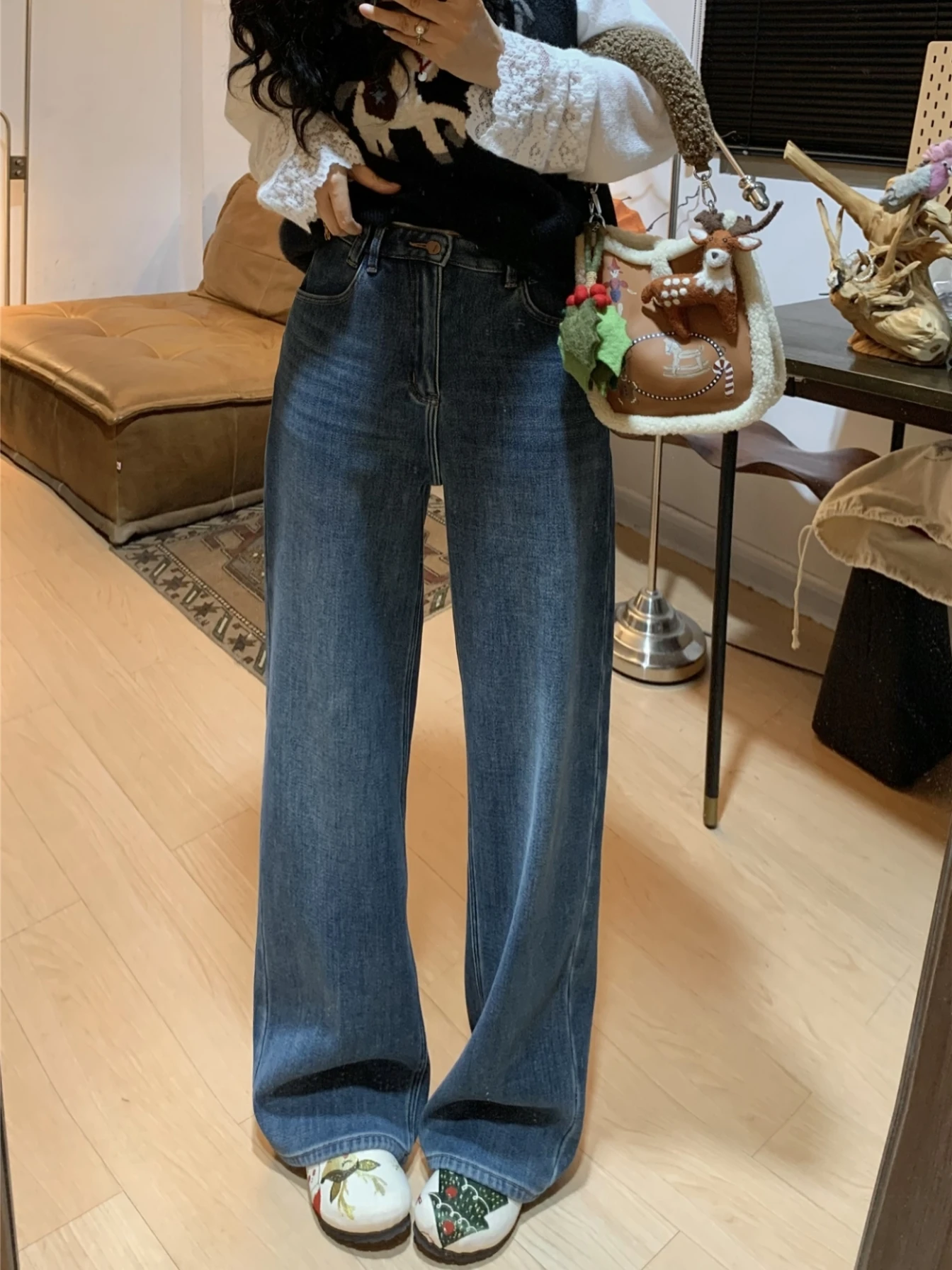 QinEition Winter Thiened Embroidered Fce Wide Leg Jeans Women's Floor-Length Casual High Waist Cotton Denim Pants
QinEition Winter Thiened Embroidered Fce Wide Leg Jeans Women's Floor-Length Casual High Waist Cotton Denim Pants