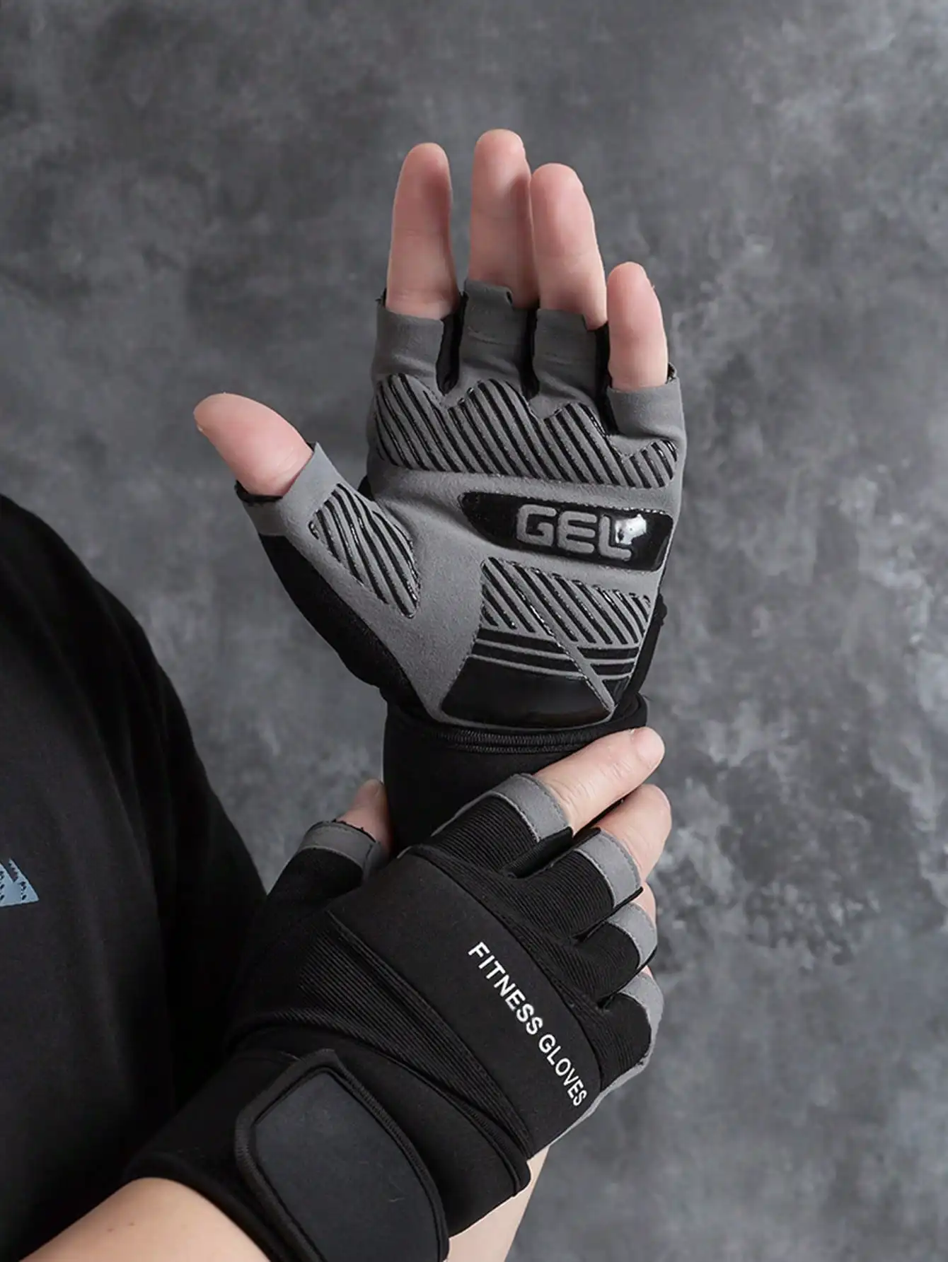 1 Pair Unisex Fitness Gloves With Wrist Support, Half Finger Anti-Slip Padded Palms Gym Gloves For Dumbbell, Pull-Ups And Bodybuilding Training
1 Pair Unisex Fitness Gloves With Wrist Support, Half Finger Anti-Slip Padded Palms Gym Gloves For Dumbbell, Pull-Ups And Bodybuilding Training