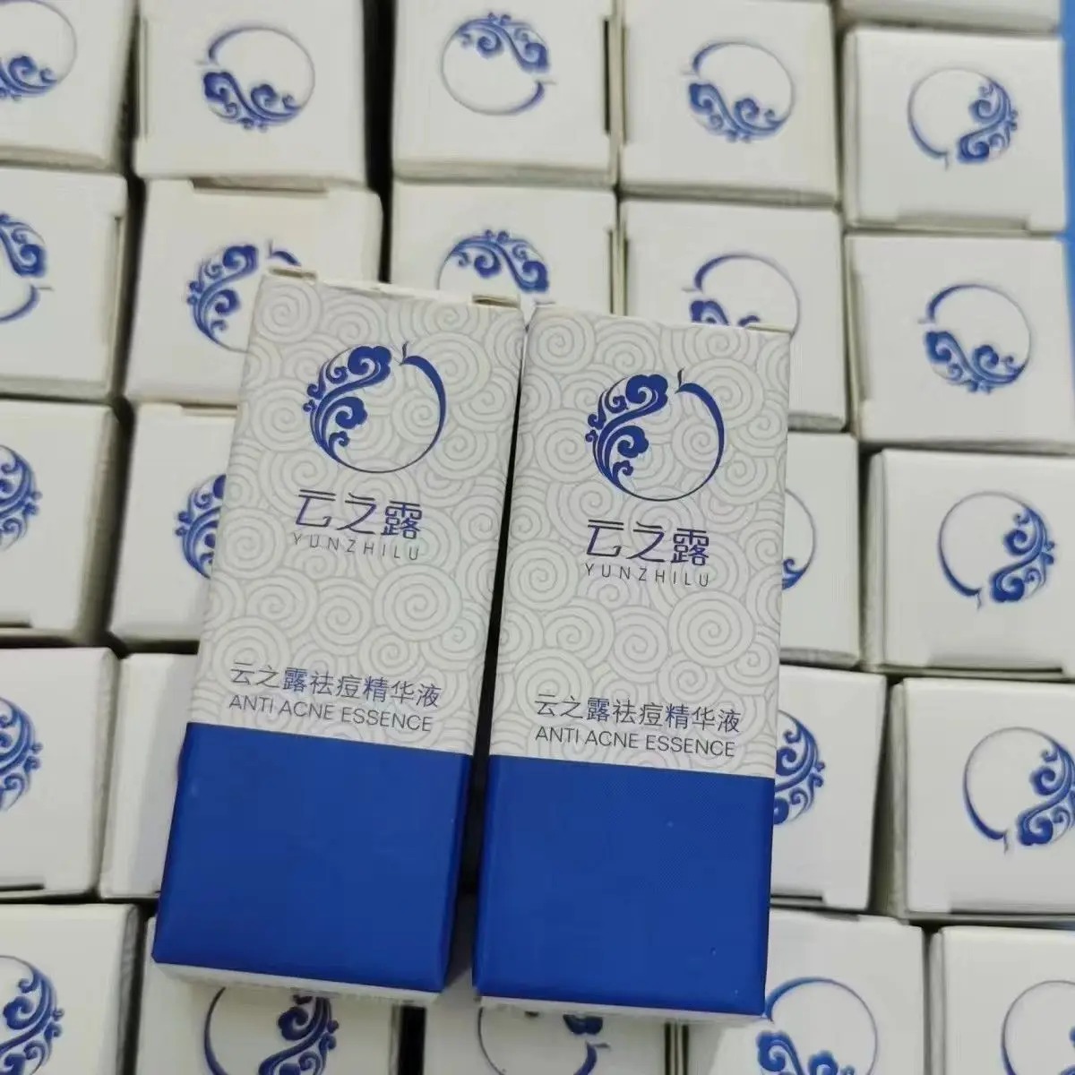 YunzhiLu Acne Clarifying Serum Средство для контроля пятен
YunzhiLu Acne Clarifying Serum Средство для контроля пятен 