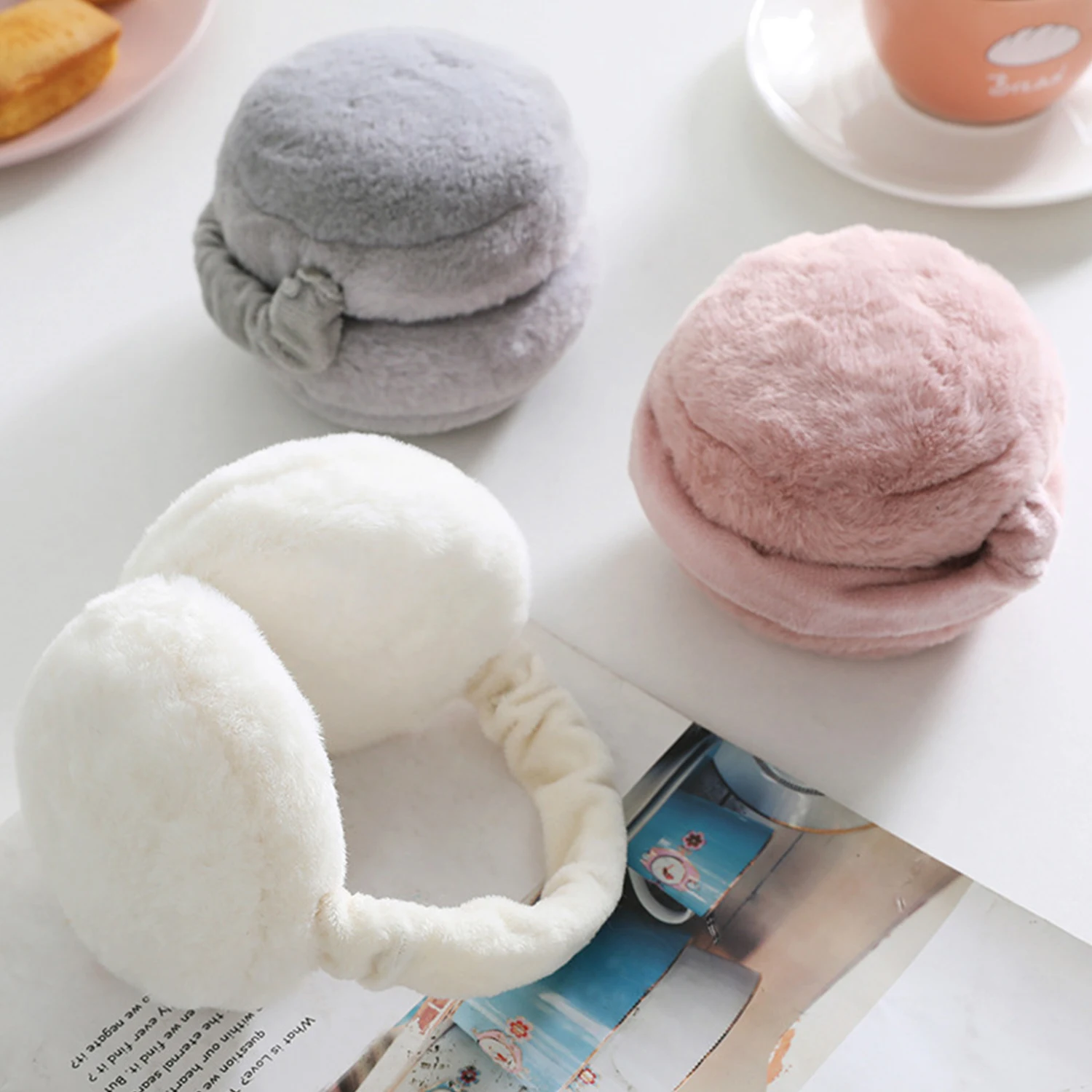 Soft Plush Ear Warmer Winter Warm Earmuffs for Women Men Fashion Solid Color Earflap Outdoor Cold Protection Ear-Muffs Ear Cover
Soft Plush Ear Warmer Winter Warm Earmuffs for Women Men Fashion Solid Color Earflap Outdoor Cold Protection Ear-Muffs Ear Cover