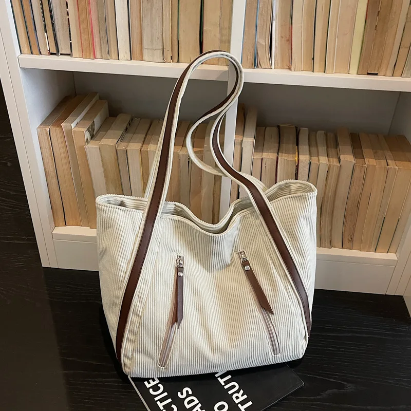 Women Corduroy Canvas Shoulder Bag Large Capacity Casual Tote Bag Fashionable and Versatile for Daily Use Commuting Bags
Women Corduroy Canvas Shoulder Bag Large Capacity Casual Tote Bag Fashionable and Versatile for Daily Use Commuting Bags