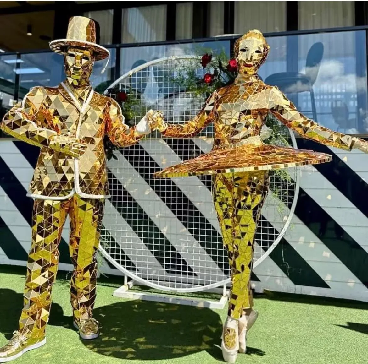 Sliver Mirror Ballet Costume New Fashion Ballerina Handmade Dress Cool Glass Suit Modern Singer Party Show Music Festival DJ Bar
Sliver Mirror Ballet Costume New Fashion Ballerina Handmade Dress Cool Glass Suit Modern Singer Party Show Music Festival DJ Bar