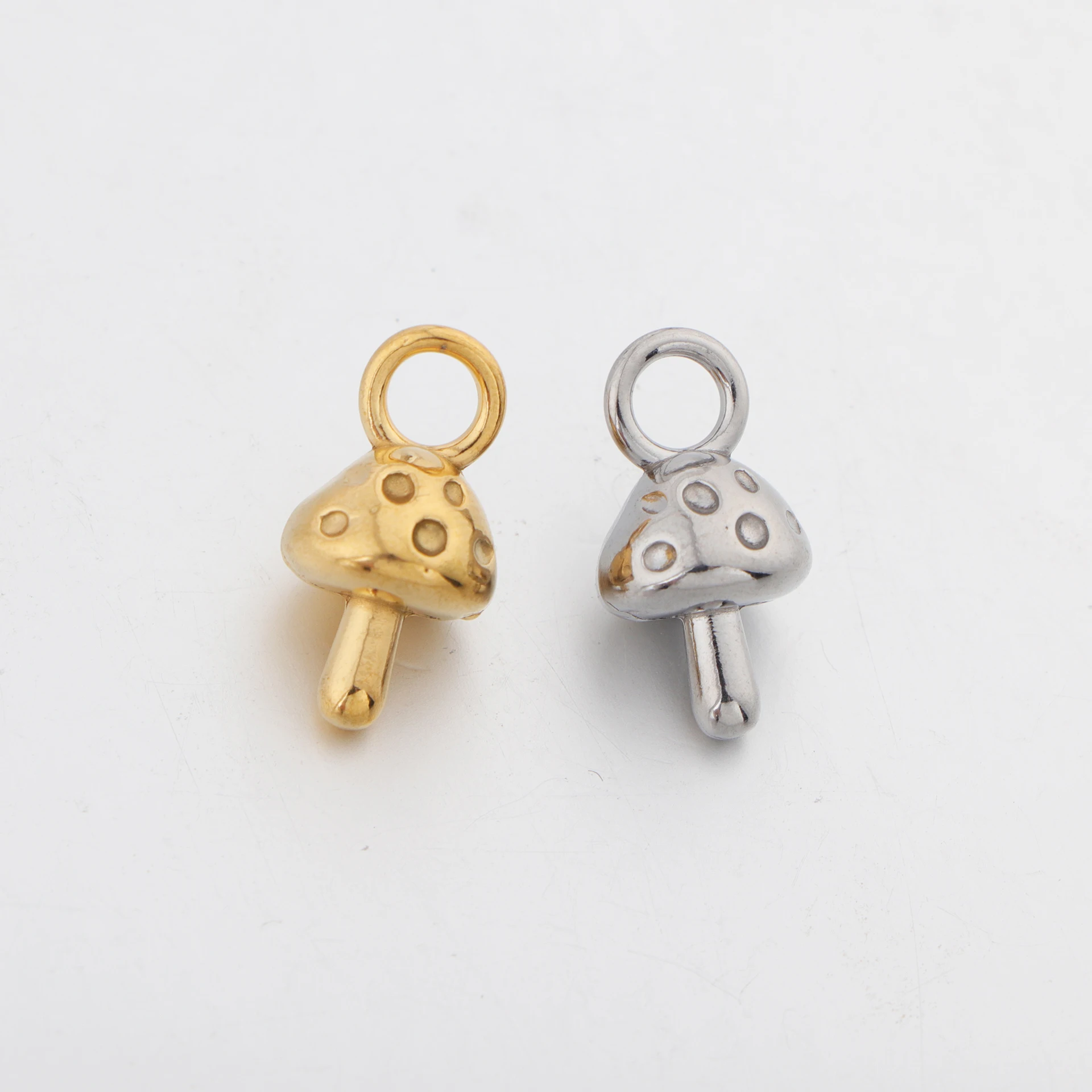 10pcs/lot Stainless Steel Mushroom Charms Pendant for DIY Interest Fruit Vegetable Jewelry Finding Accessories Wholesale
10pcs/lot Stainless Steel Mushroom Charms Pendant for DIY Interest Fruit Vegetable Jewelry Finding Accessories Wholesale