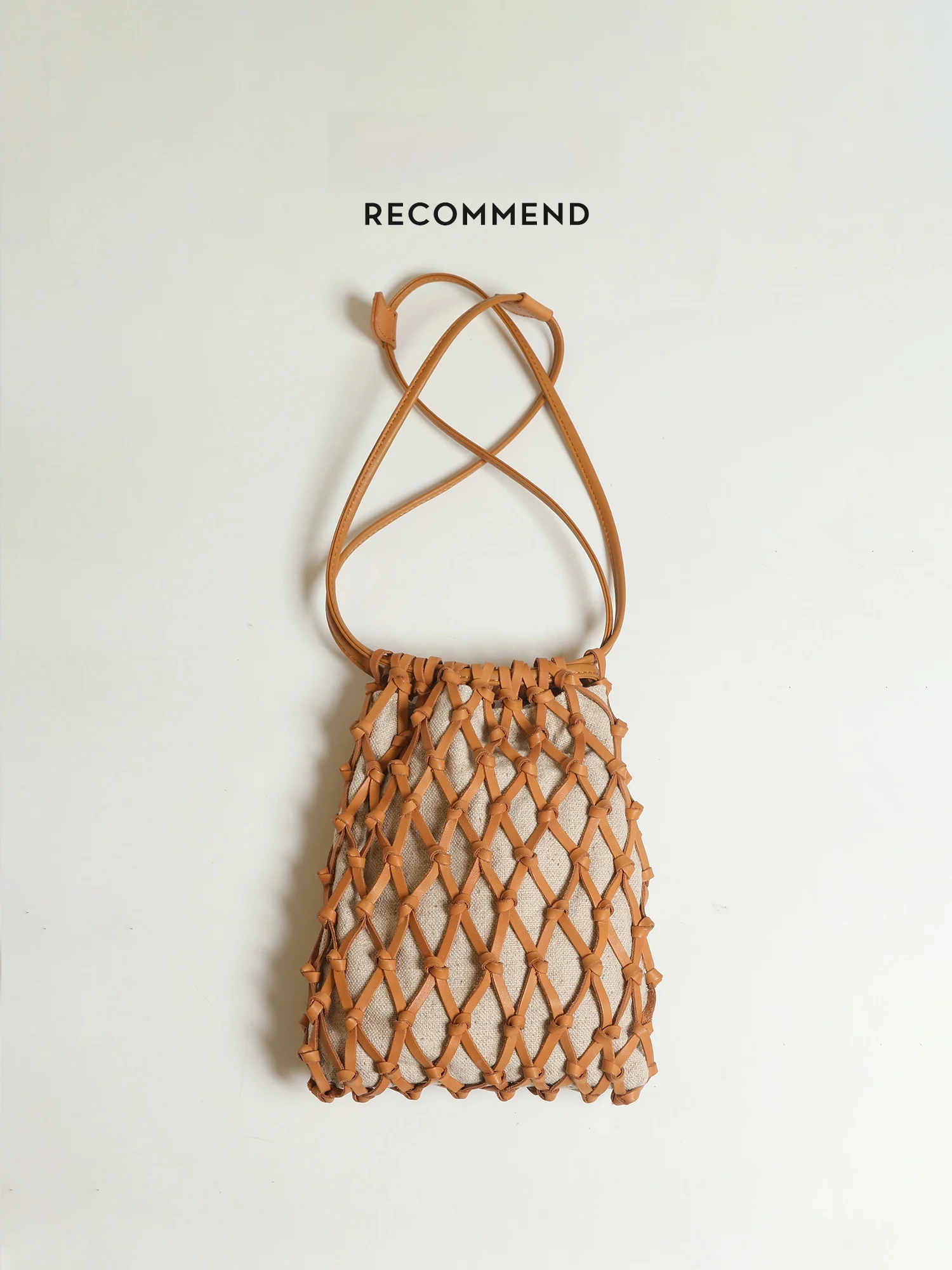 Guska 2025 New Handwoven Leather Phone Bag Summer Vaion Sle Hollow out Single oulder Slant Cross Small Bag for Women
Guska 2025 New Handwoven Leather Phone Bag Summer Vaion Sle Hollow out Single oulder Slant Cross Small Bag for Women