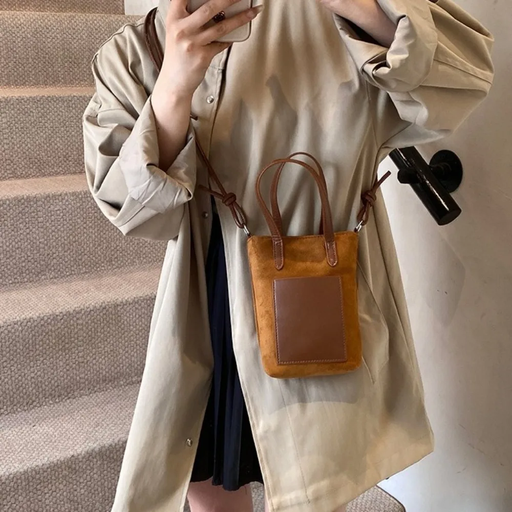 Temperament PU Leopard Print Shoulder Bag Korean Style Solid Color Suede Crossbody Bag Fashion Design Clutch Handbag Girls
Temperament PU Leopard Print Shoulder Bag Korean Style Solid Color Suede Crossbody Bag Fashion Design Clutch Handbag Girls