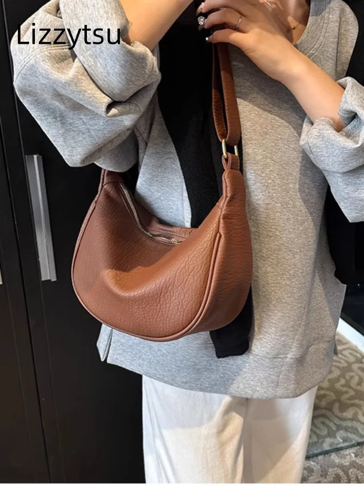 Lizzytsu Vintage PU Hobos Shoulder Bags Women Korean Elegant Solid Dumpling Bags Zipper Streetwear Soft Luxury Casual Handbag
Lizzytsu Vintage PU Hobos Shoulder Bags Women Korean Elegant Solid Dumpling Bags Zipper Streetwear Soft Luxury Casual Handbag