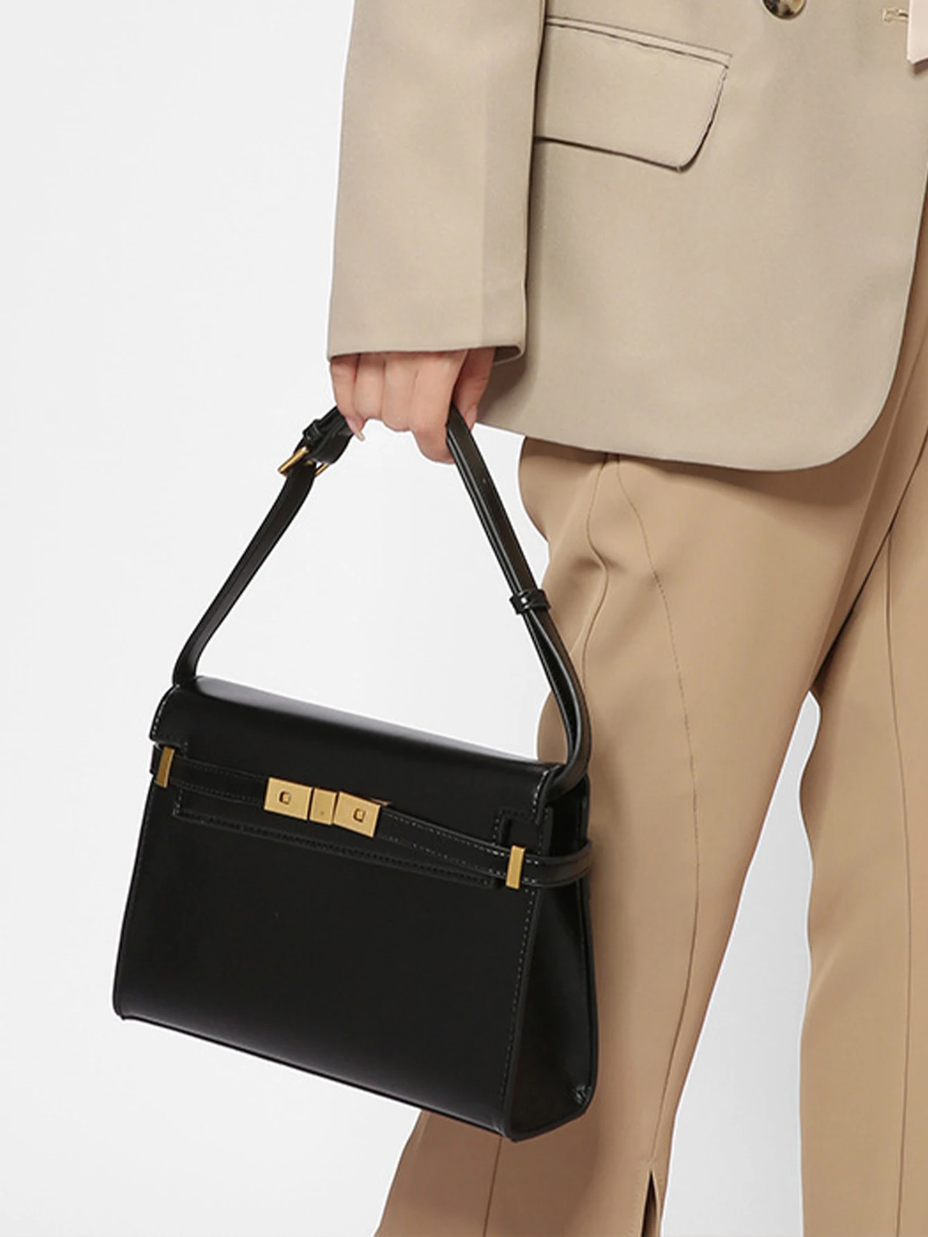 Fashionable, simple, golden button versatile daily commuting and casual urban elegant temperament one-shoulder crossbody bag
Fashionable, simple, golden button versatile daily commuting and casual urban elegant temperament one-shoulder crossbody bag