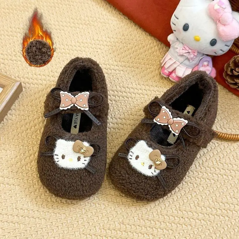 Sanrio Hello Kitty обувь для девочек, осенняя новая милая обувь с волосатой бабочкой, бархатная теплая детская обувь, универсальная женская обувь
Sanrio Hello Kitty обувь для девочек, осенняя новая милая обувь с волосатой бабочкой, бархатная теплая детская обувь, универсальная женская обувь