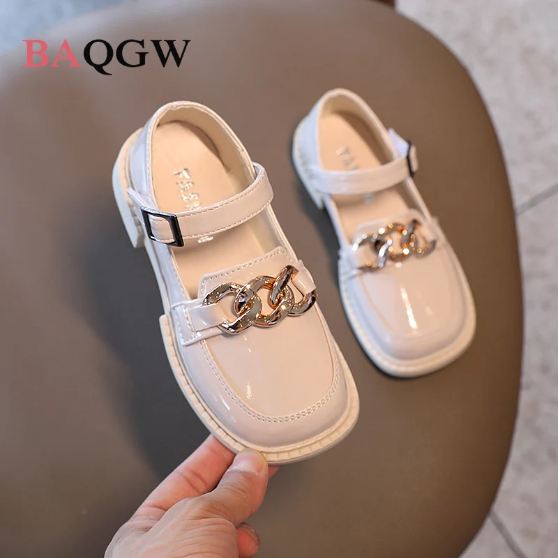 Kids Party Leather Shoes for Girls White Square Toe Anti-Slippery Princess Shoes Children Rubber Sole Chain Patchwork Soft Shoes
Kids Party Leather Shoes for Girls White Square Toe Anti-Slippery Princess Shoes Children Rubber Sole Chain Patchwork Soft Shoes