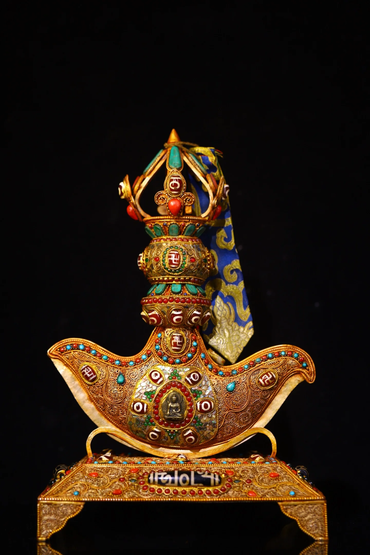 13"Tibetan Temple Collection Old Tibetan Silver Gilded Filigree Mosaic Gem gZi Beads Vajra Phurpa Vajra Tomahawk Amulet Dharam
13"Tibetan Temple Collection Old Tibetan Silver Gilded Filigree Mosaic Gem gZi Beads Vajra Phurpa Vajra Tomahawk Amulet Dharam