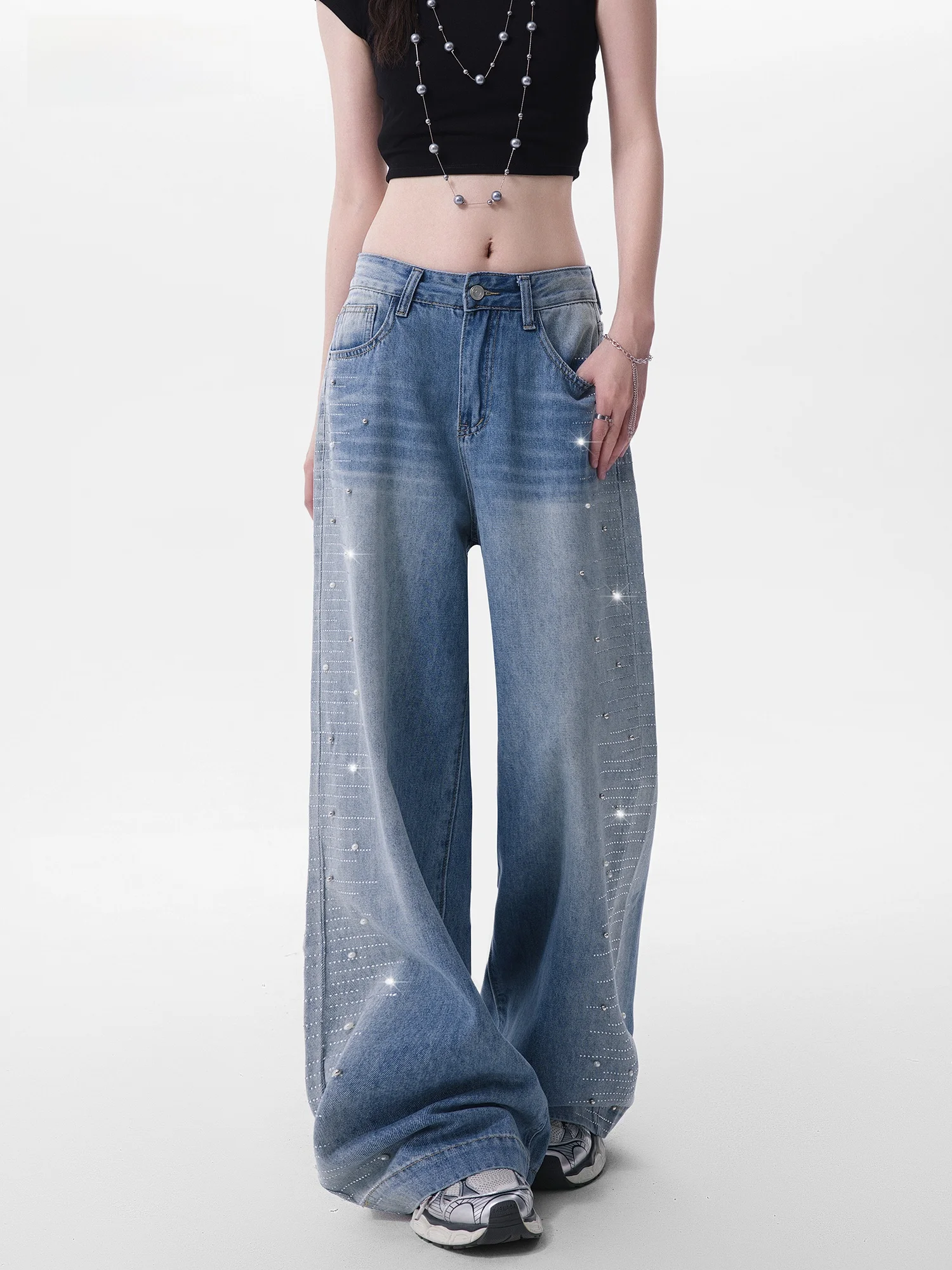 Women's Loose Wide Leg Straight Jeans Casual Washed Denim Pearl Drill Design Spring Fashion Drapey Feel Casual Loose Fit
Women's Loose Wide Leg Straight Jeans Casual Washed Denim Pearl Drill Design Spring Fashion Drapey Feel Casual Loose Fit