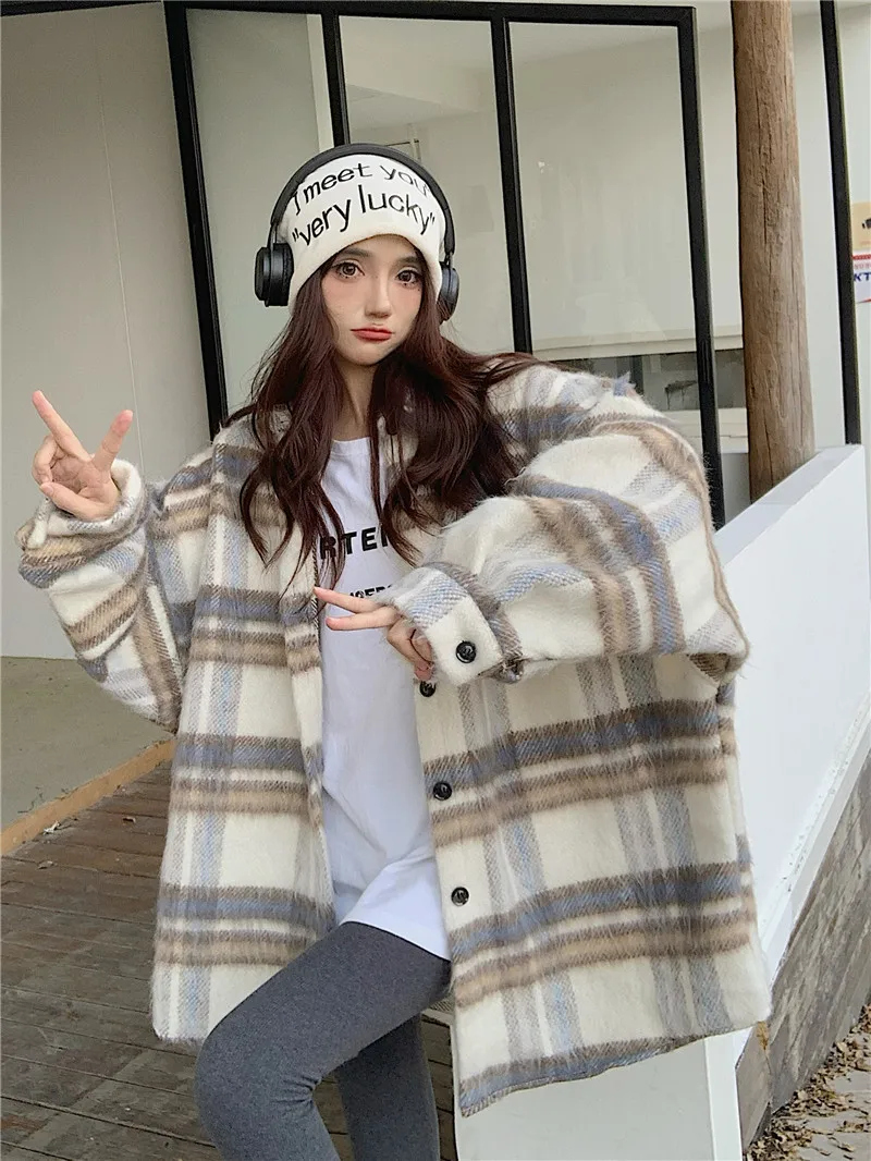 Korean Style Harajuku Thick Woolen Plaid Shirt Jacket for Women Autumn Winter Y2k Casual Loose Mid Length Cardigan Coat Women
Korean Style Harajuku Thick Woolen Plaid Shirt Jacket for Women Autumn Winter Y2k Casual Loose Mid Length Cardigan Coat Women