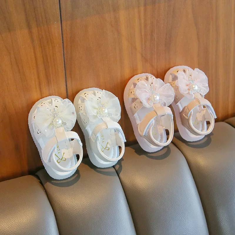 Summer Baby Girl Shoes Versatile Comfort Walkers Soft Soles Breathable Anti Slip Baby Shoe Cute Girl Sandal Simple Princess Shoe
Summer Baby Girl Shoes Versatile Comfort Walkers Soft Soles Breathable Anti Slip Baby Shoe Cute Girl Sandal Simple Princess Shoe