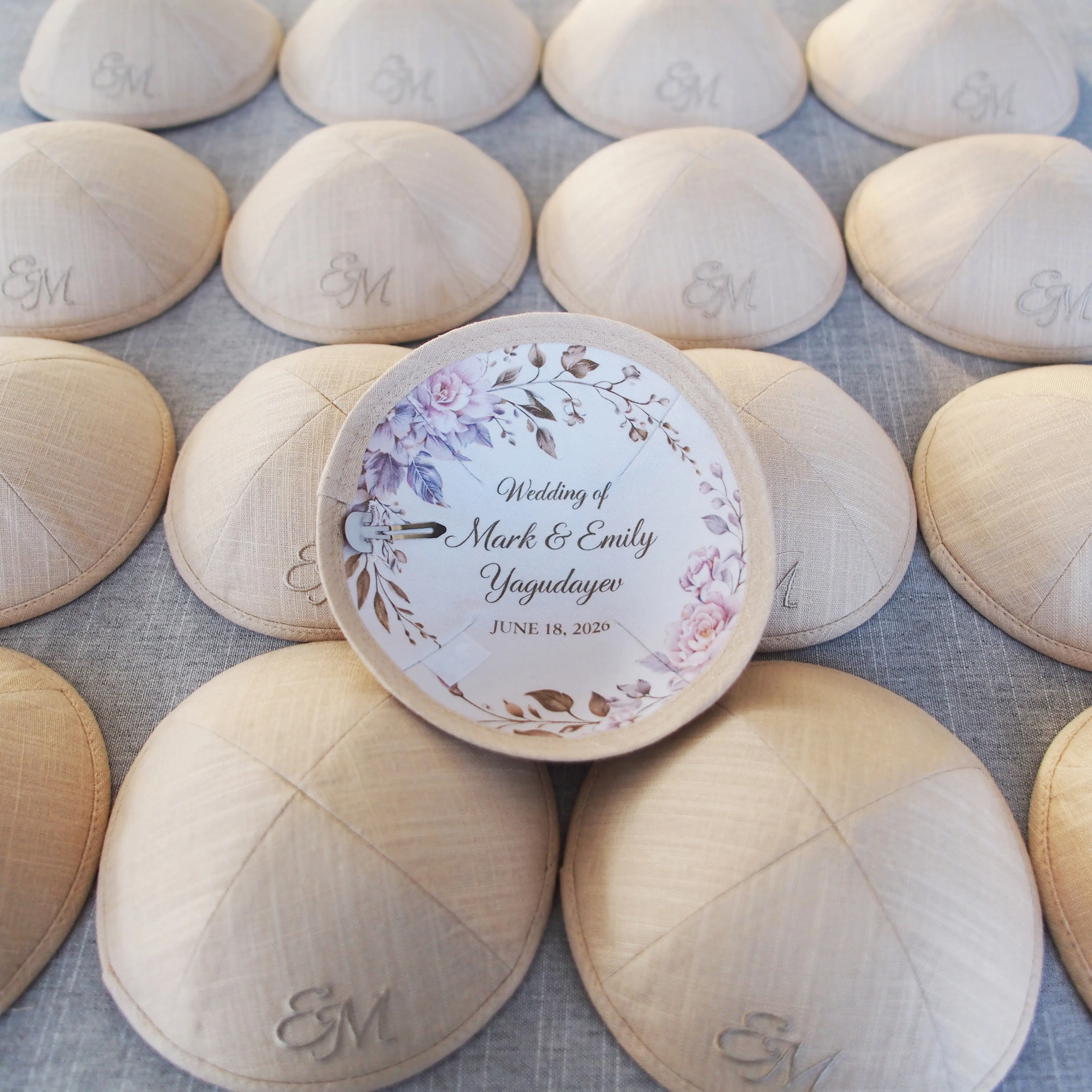 Custom embroidered linen kippah with custom digital print, suitable for weddings and coming-of-age ceremonies.
Custom embroidered linen kippah with custom digital print, suitable for weddings and coming-of-age ceremonies.