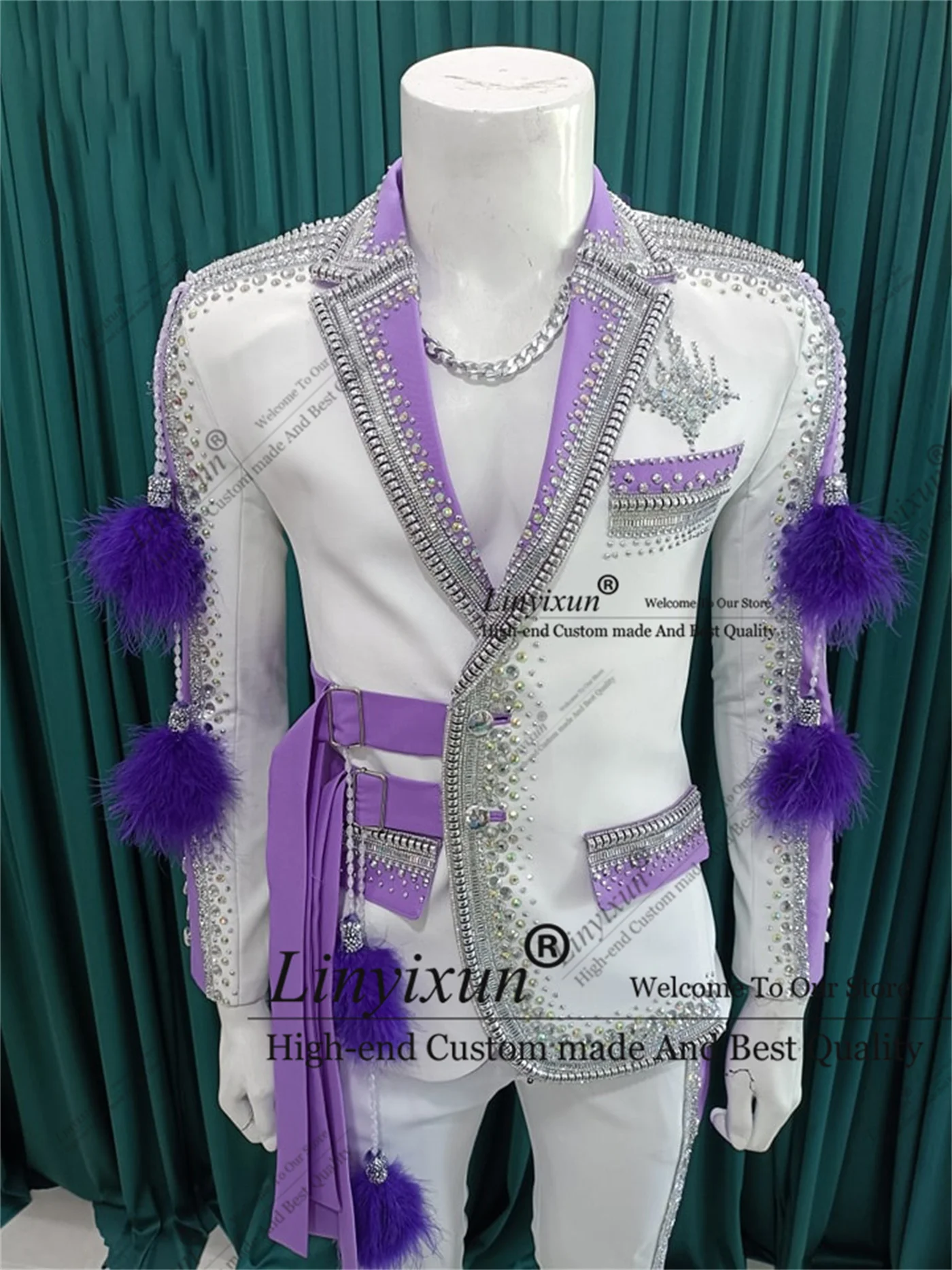 Elegent Design Ornament Tuxedos Men Suits 2 Pieces Wedding Groom Dinner Party Customized Male Prom Blazers trajes para hombre
Elegent Design Ornament Tuxedos Men Suits 2 Pieces Wedding Groom Dinner Party Customized Male Prom Blazers trajes para hombre