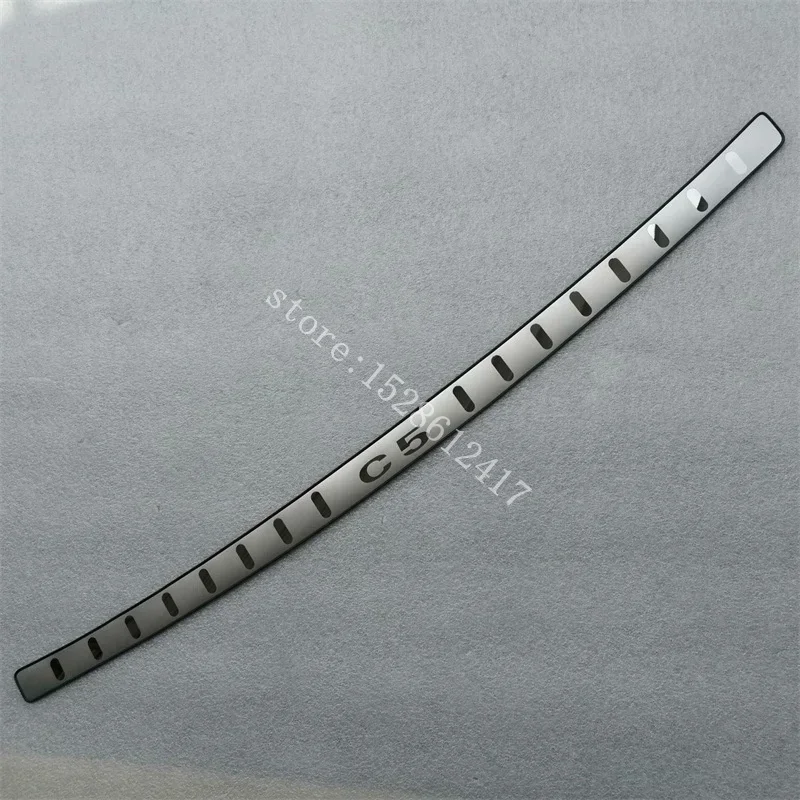 For Citroen C5 AIRCROSS 2017 2018 2019-2023 stainless steel car trunk threshold guard plate Anti-scratch protection car styling
For Citroen C5 AIRCROSS 2017 2018 2019-2023 stainless steel car trunk threshold guard plate Anti-scratch protection car styling