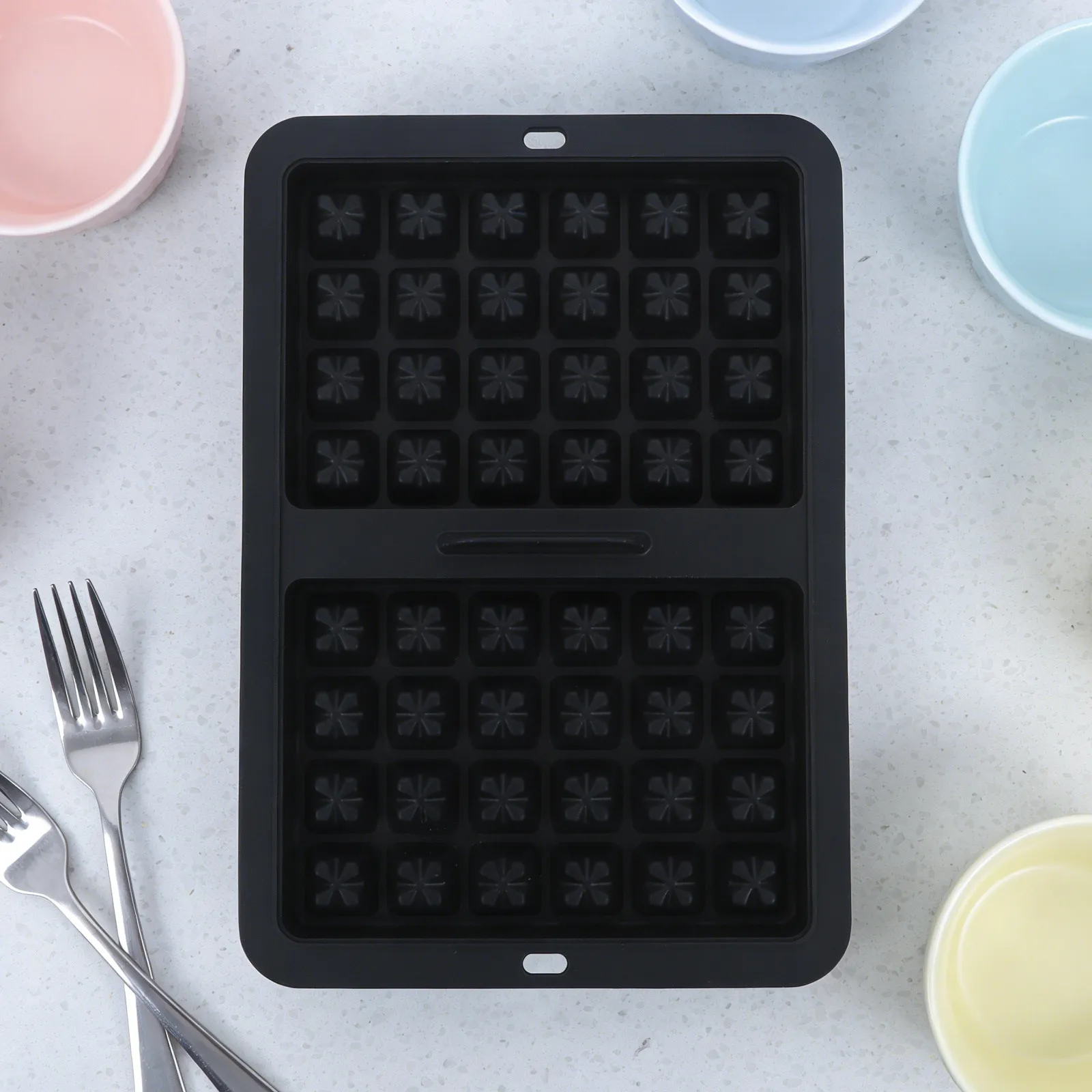 Silicone Waffle Mold Air Fryer Baking Accessory Nonstick Flexible Foldable Easy Release Pan for Home Bakers Air Fryer Bakeware
Silicone Waffle Mold Air Fryer Baking Accessory Nonstick Flexible Foldable Easy Release Pan for Home Bakers Air Fryer Bakeware