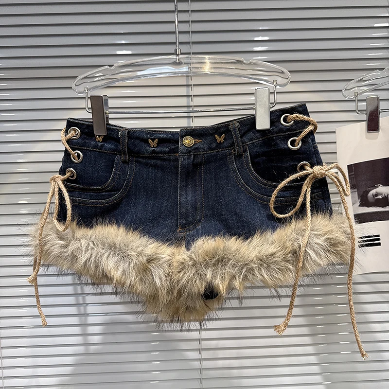 2025 Winter New Street Spicy Girl Hairy Edge Lace-up Skinny and Sexy Personality Trendy Cowboy Ultra Short Shorts
2025 Winter New Street Spicy Girl Hairy Edge Lace-up Skinny and Sexy Personality Trendy Cowboy Ultra Short Shorts