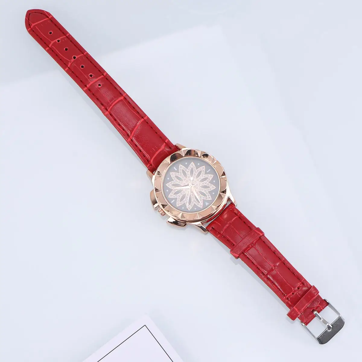Women Fashionable Rhinestone Watch Elegant Alloy Quartz Wristwatch Symbol Beautiful Watch Jewelry for Ladies (Red)
Women Fashionable Rhinestone Watch Elegant Alloy Quartz Wristwatch Symbol Beautiful Watch Jewelry for Ladies (Red)