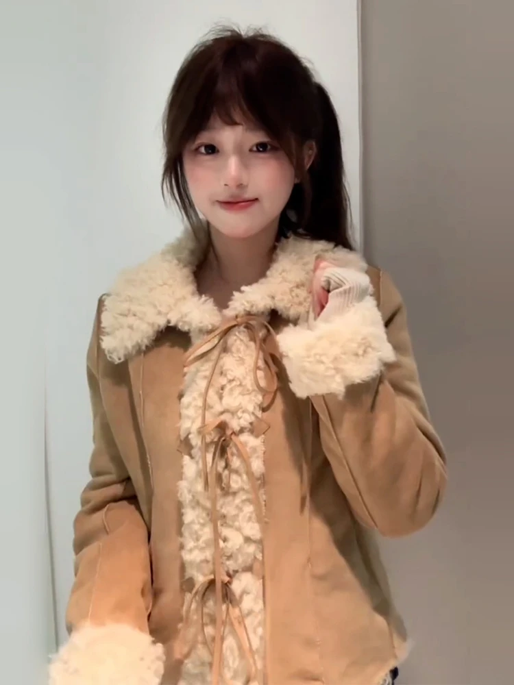 Ladies' ort Suede Lamb Fur Jaet Warm Plu Inteated Leather And Fur Wrap Sle Casual Loose Fit Winter Outerwear
Ladies' ort Suede Lamb Fur Jaet Warm Plu Inteated Leather And Fur Wrap Sle Casual Loose Fit Winter Outerwear