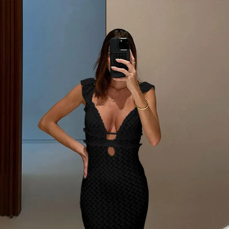 2025 French Pure & Sultry Style V-Neck Solid Knit Maxi Dress - Backless, Slim Fit & Sexy Elegant!
2025 French Pure & Sultry Style V-Neck Solid Knit Maxi Dress - Backless, Slim Fit & Sexy Elegant!