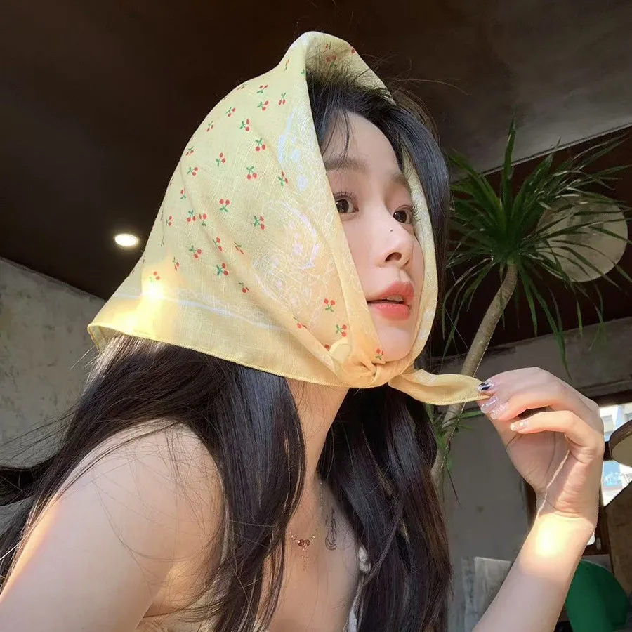 Women Cotton Linen Square Scarf Floral Print Soft Kerchief Headband Spring Summer Sunscreen Neckerchief Lady Foulard 70cm*70cm
Women Cotton Linen Square Scarf Floral Print Soft Kerchief Headband Spring Summer Sunscreen Neckerchief Lady Foulard 70cm*70cm