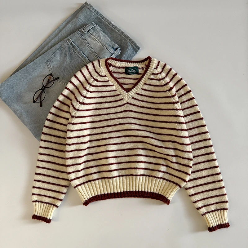 Корейская полосатая трикотажная нижняя рубашка, женская осенняя свободная универсальная пуловер, модные свитера с v-образным вырезом, топ с длинными рукавами
Корейская полосатая трикотажная нижняя рубашка, женская осенняя свободная универсальная пуловер, модные свитера с v-образным вырезом, топ с длинными рукавами