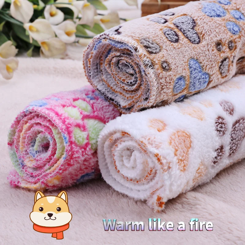 Cats and dogs pet blankets generally soft and warm footprint blankets in autumn and winter high-quality thick coral fleece
Cats and dogs pet blankets generally soft and warm footprint blankets in autumn and winter high-quality thick coral fleece
