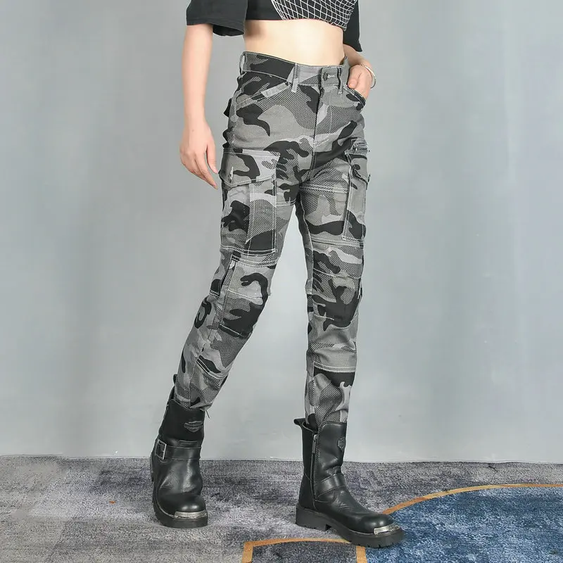Women Retro Camo Motorcycle Jeans, High Waist Breathable Riding Pants, Casual Anti-fall Motorbike Trousers for Lady Riders
Women Retro Camo Motorcycle Jeans, High Waist Breathable Riding Pants, Casual Anti-fall Motorbike Trousers for Lady Riders