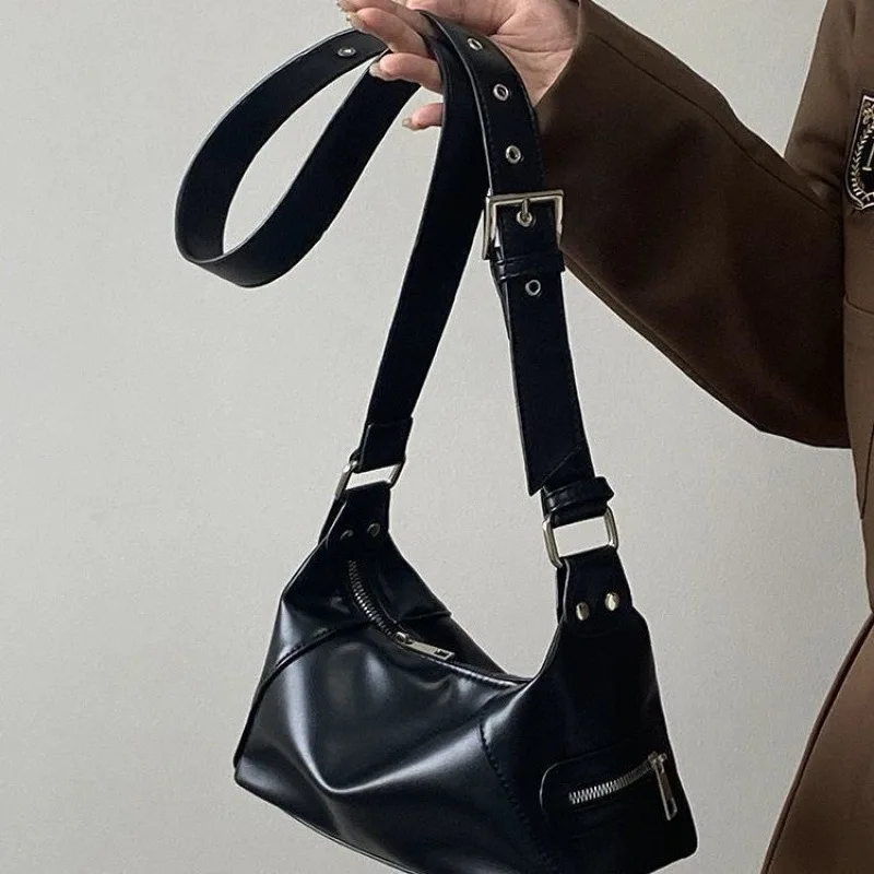 Small niche design new women's bag spring summer retro single shoulder bag versatile sweet and cool style crossbody bag
Small niche design new women's bag spring summer retro single shoulder bag versatile sweet and cool style crossbody bag