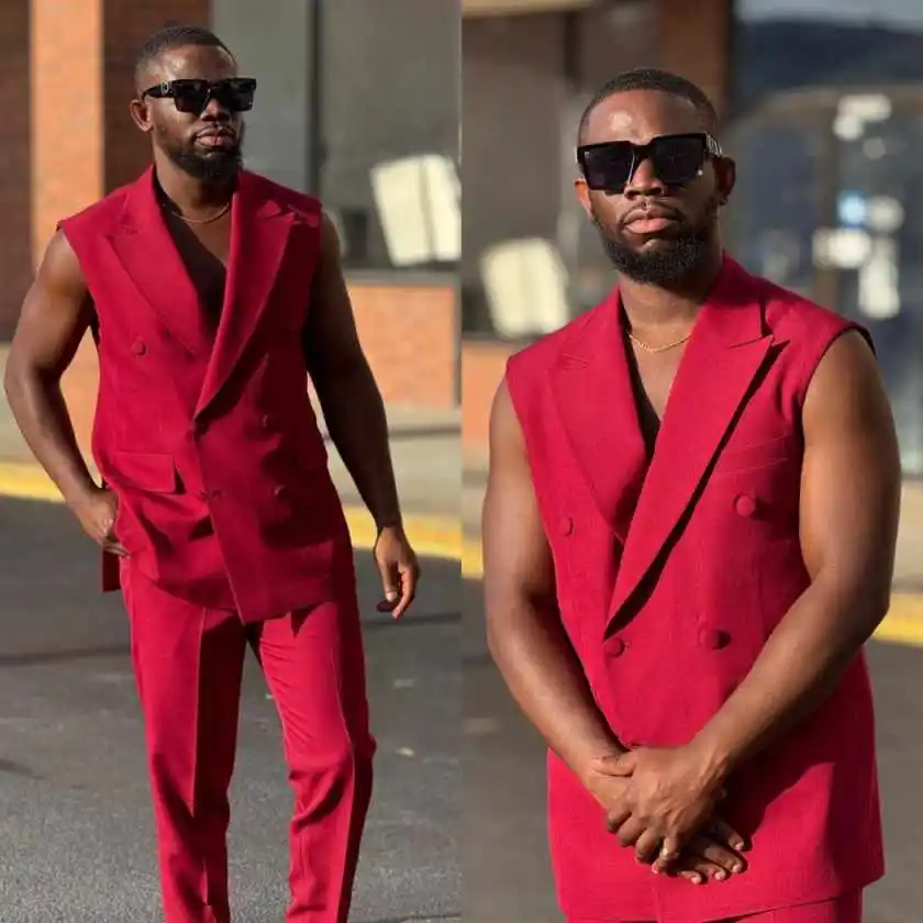 Fashion Hot Men Suit 2 Pieces Jacket Pants Double Breasted Peak Collar Business Male Clothing Sleeveless Customized
Fashion Hot Men Suit 2 Pieces Jacket Pants Double Breasted Peak Collar Business Male Clothing Sleeveless Customized