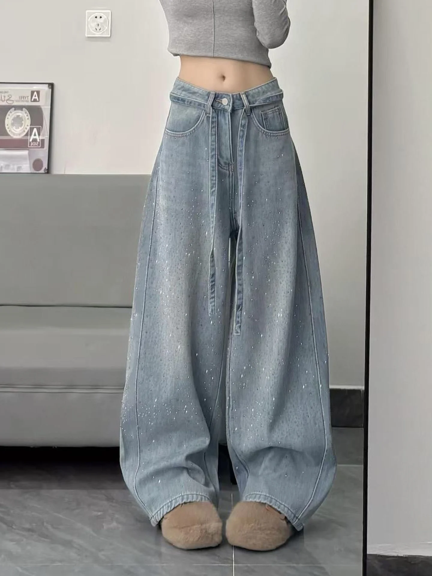 Retro Korean Style Women's Straight Leg Jeans Summer New Loose Slim Wide Leg Floor Length Pants Diamond Embellished Denim
Retro Korean Style Women's Straight Leg Jeans Summer New Loose Slim Wide Leg Floor Length Pants Diamond Embellished Denim